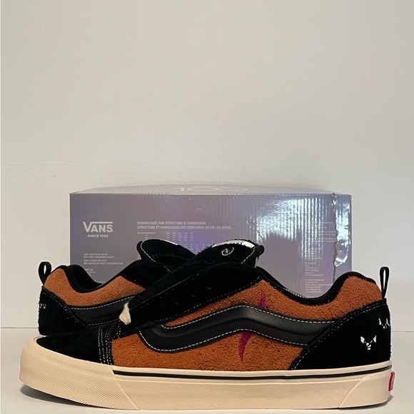 Vans Disney X Knu Skool (Scar) “Black/Brown” - Picture 1 of 5